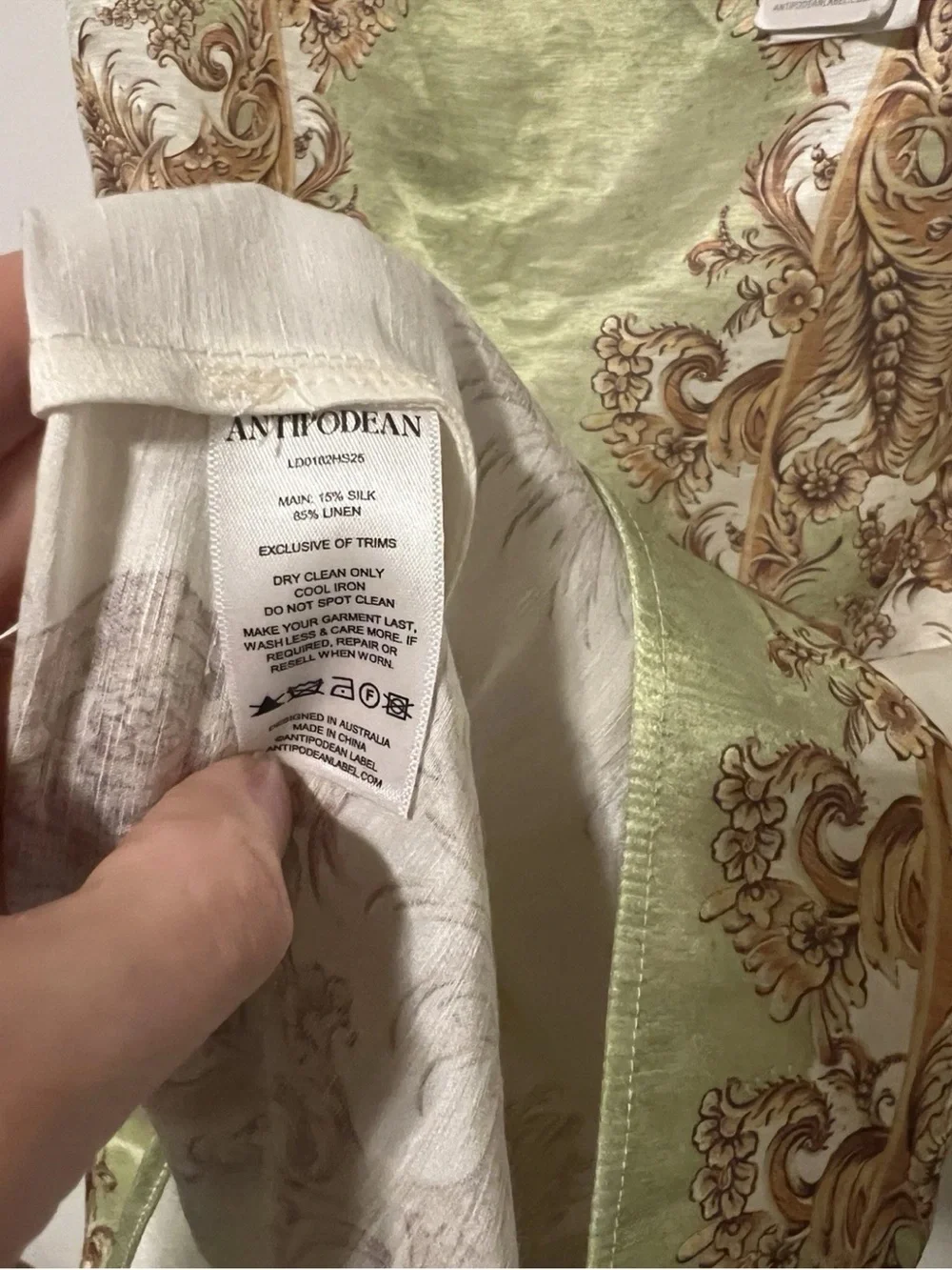 N/A elegant slip